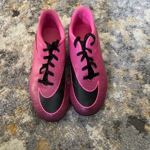 Girls soccer cleats